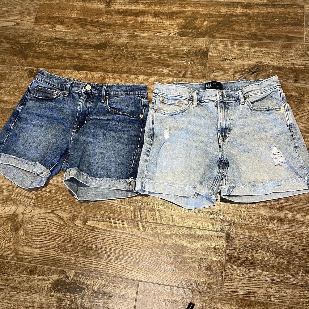 Lot Of 2 Gap Denim Shorts Womens Size 28 / 6 Cuff 5” Inseam Jean Mid Light Dark